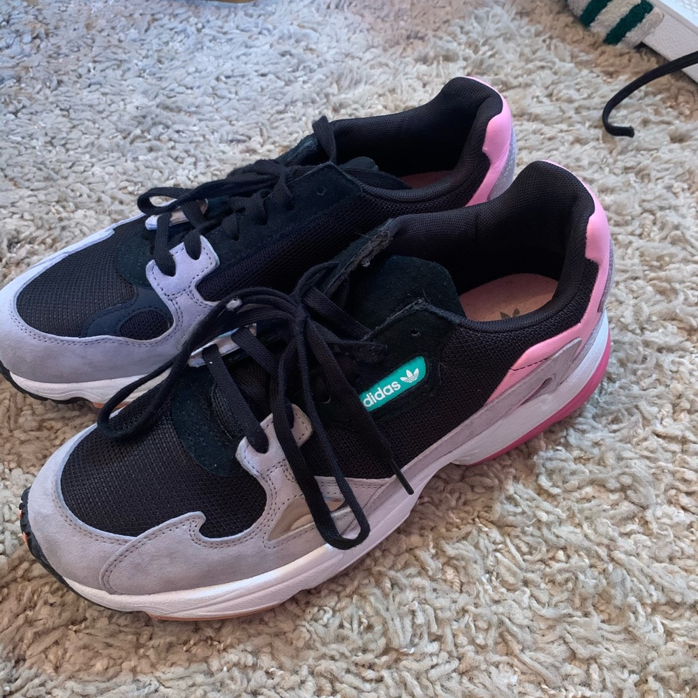 Adidas Torsion sneakers